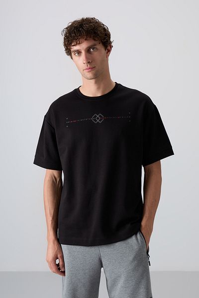 TOMMY LIFE Μαύρο βαμβακερό ανδρικό μπλουζάκι με χοντρή μαλακή υφή Oversize Fit Printed - 88323