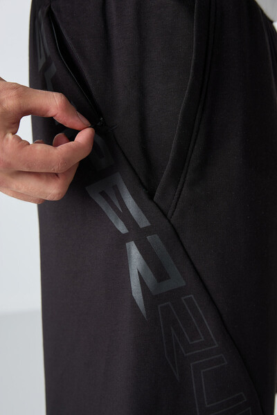 TOMMY LIFE Μαύρο βαμβακερό ανδρικό σορτς με μαλακή υφή με στάμπα - 81264