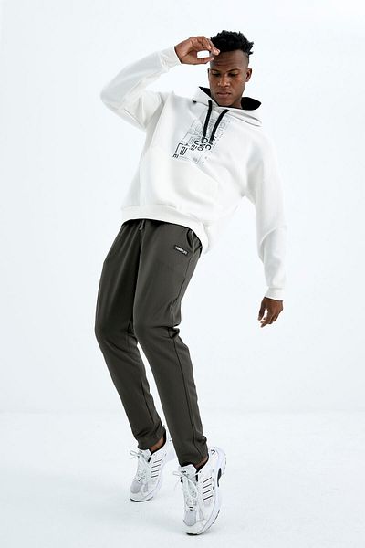 TOMMY LIFE Comfortable Fit - Khaki Men's Sweatpants with Lace-up and Pocket Detail - 84992