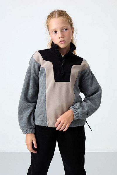 TOMMY LIFE Hanorac supradimensionat pentru fete din lână cu broderie gri Melange - Textura moale groasă - 75153