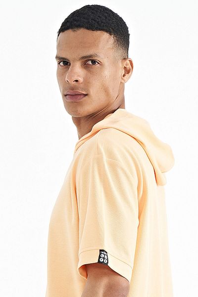 TOMMY LIFE Ανδρικό μπλουζάκι Melon Hooded Oversize με λεπτομέρεια ετικέτας - 88179