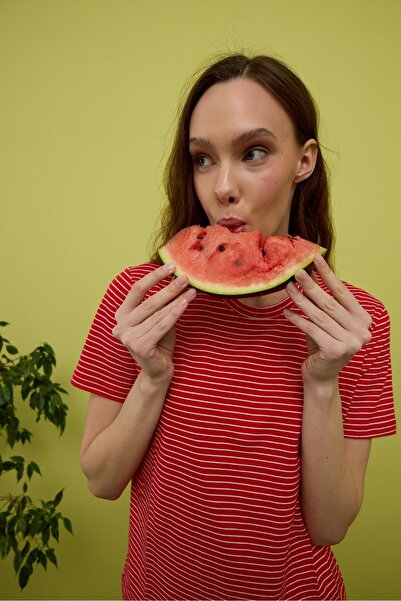 TUBİA Tricou cu mânecă scurtă cu dungi roșii de damă