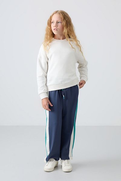 TOMMY LIFE Pantaloni de trening pentru fete cu buzunare cu fante de culoare benzină - 75141