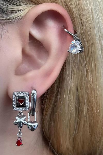 CAŞ DEKORASYON Silver Heart Figured Stone 3-Piece Earring Set