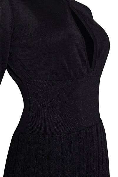 Beauty Omelette Siyah Damla Dekolteli Simli Uzun Elbise