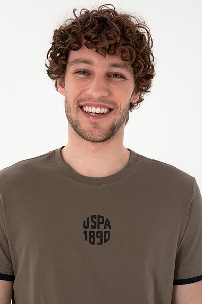 U.S. Polo Assn. تي شيرت رجالي ذو قصة عادية بياقة دائرية من فرو المنك 50306900 -VR052