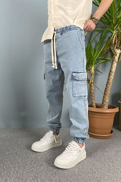 Alışveriş Sokağı Τζιν παντελόνι Relaxed Fit με τσέπη Cargo