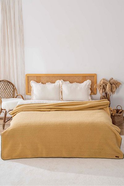 Rivaİstanbul Mustard Valencia Sherpa Double Plush Blanket
