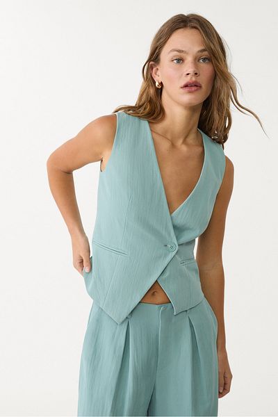 Stradivarius سترة غير متماثلة ذات نسيج