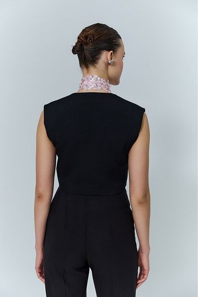Quzu Black Vest