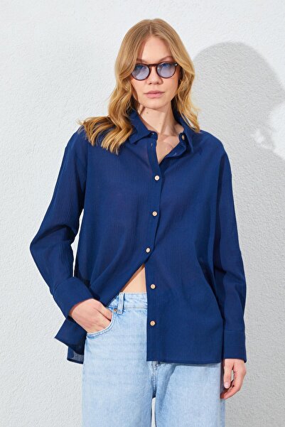 TENA قميص نسائي كبير الحجم مجعد باللون الأزرق الداكن