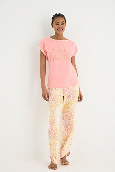 İPEKTENİM Set de pijamale cu modele cu detaliu de țevi