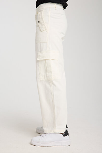 CARLOOG JEANS Off White Gabardine Lichra Free Cargo Pocket Pants