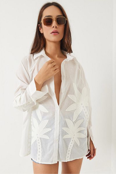 Bianco Lucci Women's Palm Embroidered Long Sleeve Linen Shirt 60283017