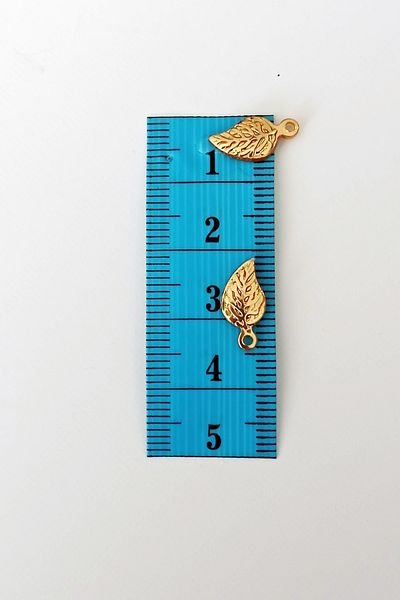 STUMBANNG Oya Evening Dress Bracelet Necklace Plexi Metallic Plastic Sequins Gold Color 8 Gram 85 Pieces - Bnc486