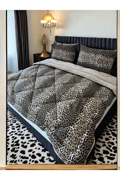 BlueMaison King Size Welsoft Quilt Set (with 2 Pillow Cases) Leopard