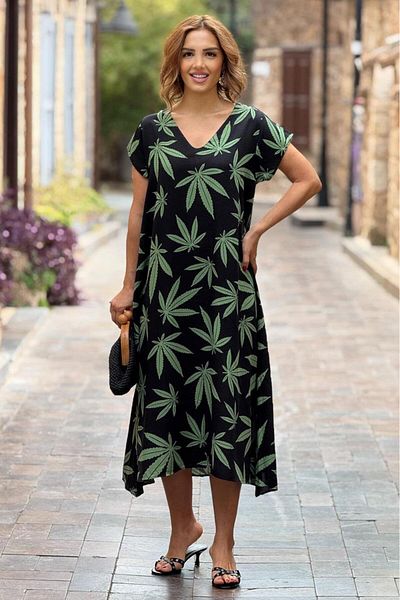 Nevin Kaya Moda Φόρεμα με μοτίβο Ιμαρίκας με λαιμόκοψη V
