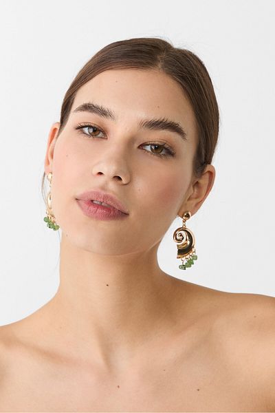 Stradivarius Seashell earrings