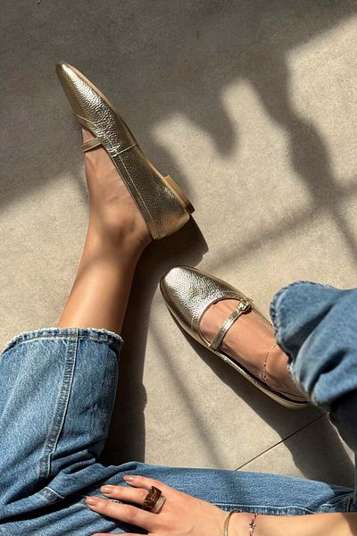 NİŞANTAŞI SHOES Pablo Gold Damen-Ballerinas aus echtem Leder mit Schnalle und flacher Sohle