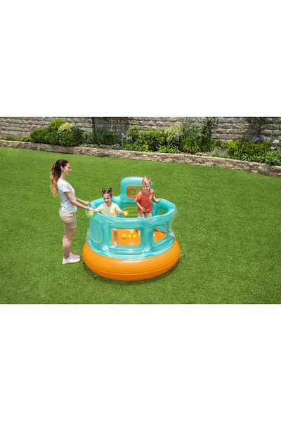 BESTWAY Up In & Over Hops 'N Hoops Bouncer 152 X 152M X 117Cm 26-52344