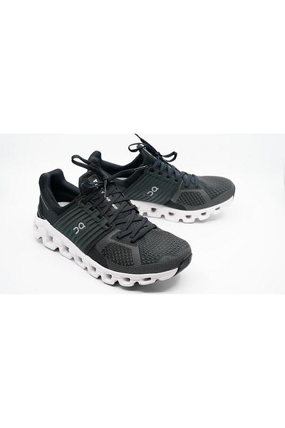 On Running كلاود سويفت 2 أسود أبيض للرجال 41.99585