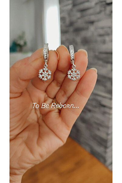 To Be Reborn Çelik Çocuk Küpesi Kar Tanesi Zirkon Taşlı Kuyumcu İşçiliğinde