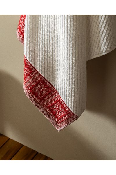 Madame Coco Zeste 100% Cotton Bath Towel - White/Red