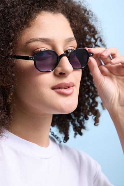 Eyesofia Spear Unisex Minimal Black Sunglasses