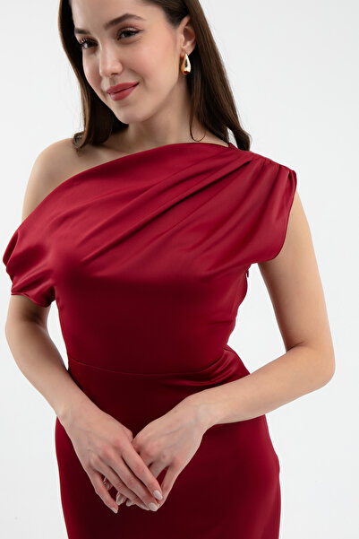 Lafaba Kadın Bordo Degaje Yaka Yırtmaçlı Saten Midi Elbise