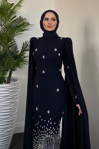 MERVEN AKYÜZ Βραδινό φόρεμα Farah Sleeves Cape Navy Blue