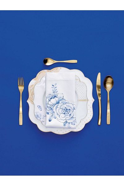 Pip Studio Porcelain plate, Pip Studio, 23.5cm, Royal White collection