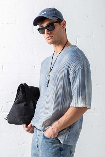 ablukaonline Ανδρικό μπλουζάκι με μοτίβο Super Oversize Πλεκτό Μπλε