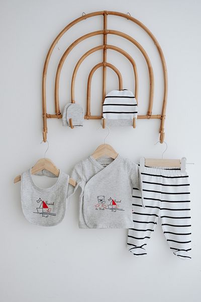 Mother Love 100% Organic Cotton 5-Piece Hospital Discharge Set