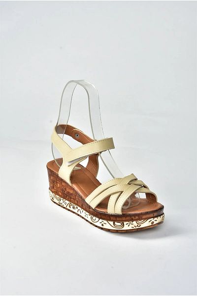 Trendpink Beige High Sole Ethnic Patterned Women's Sandals