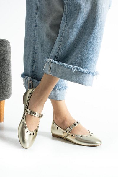 PARİS Women's Gold Lustrous Loop Ballerinas