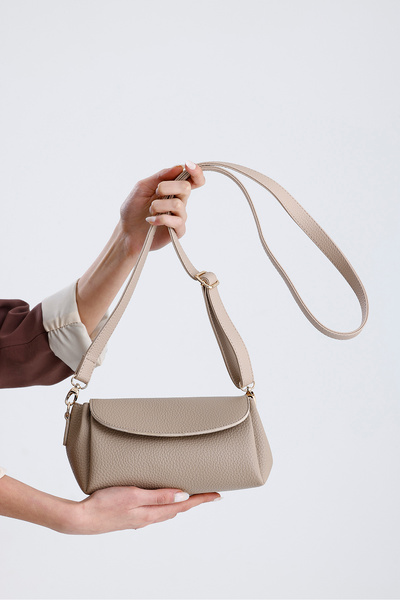 Paksoy Kadın Siyah  Suni Deri Mıknatıs Kapamalı İçi Fermuar Bölmeli  Omuz Çan...