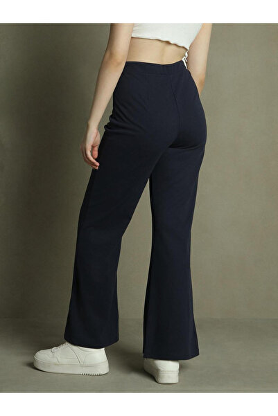 Dennis Lingo By Styli Mid-Rise Solid Flared Trousers