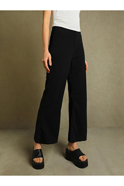 Dennis Lingo By Styli Relaxed Trousers