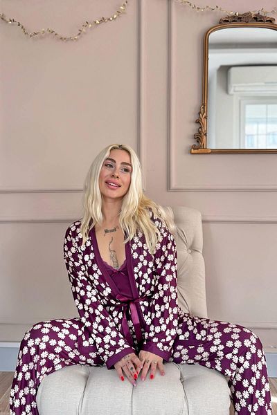 Pijamaevi Purple Daisy Exclusive Women's Pajama Set with Knitted Dressing Gown
