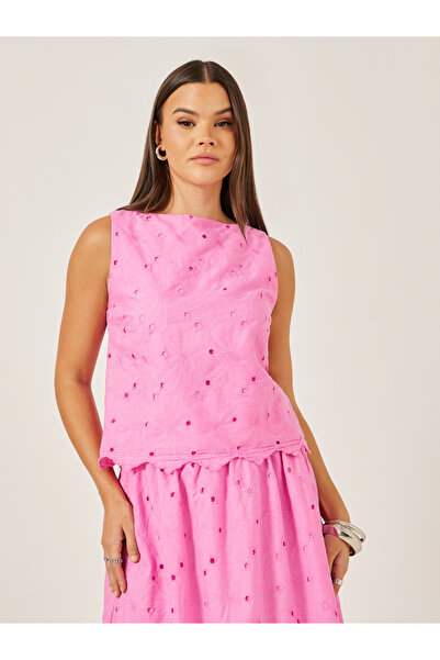 Styli بلوزة بدون أكمام مطرزة بحافة صدفية