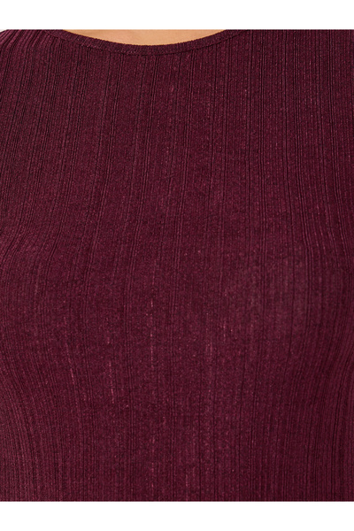 Styli Shimmer Fitted Round Neck Sleeveless Tank