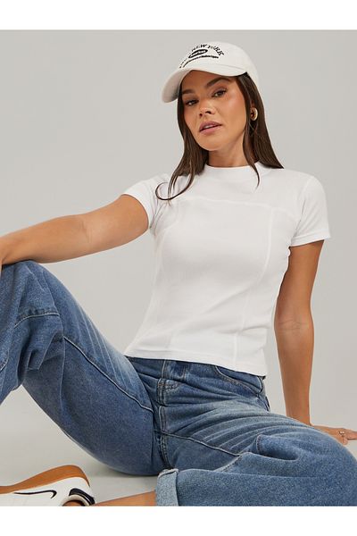 Styli Ribbed Round Neck Fitted T-Shirt