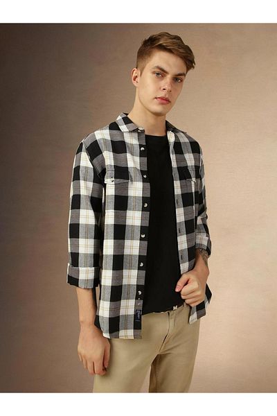 Dennis Lingo By Styli Checked Long Sleeves Casual Shirt