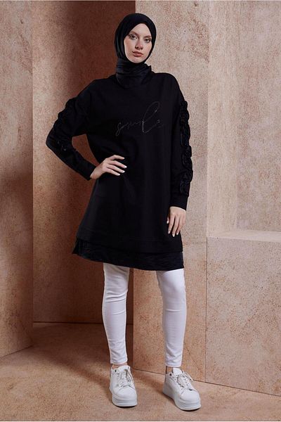 Alvina Tracksuit Tunic - Ruffle Detailed, Model 44572