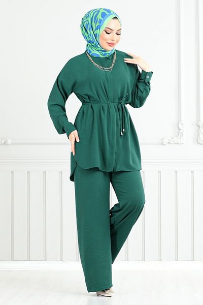ModaMerve Aerobin Suit with Emerald Chain Necklace 6802Mp930