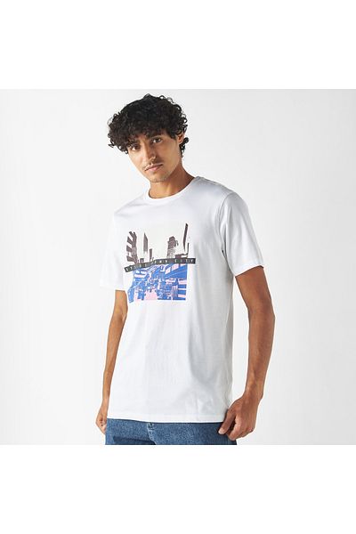 FAV Graphic Print T-shirt with Crew Neck and Short Sleeves