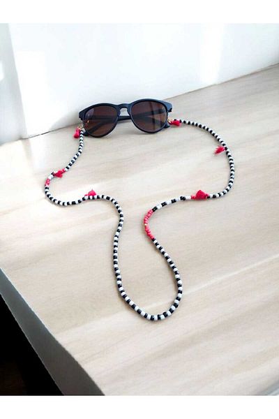 Hobi Tanesi Mini Red Tassel Detail Glasses Strap