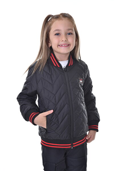 freemen Sportska devojka Sportsko dete Crni koledž ovratnik Postavljeno Voda ...