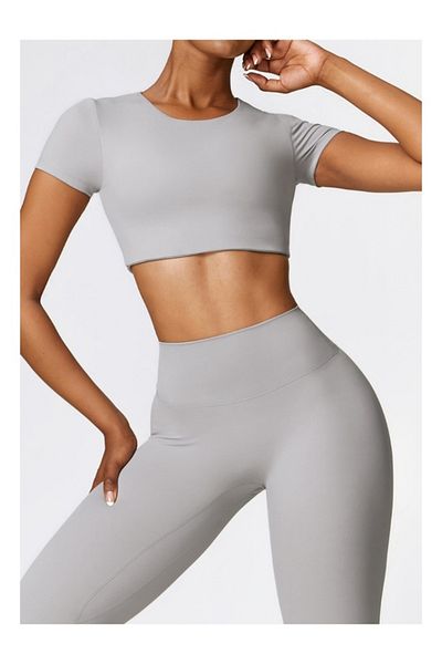 KAWN YOGA Womens Crop Top Shirt Short Sleeves - Padded Low Impact Workout Yoga Shirt