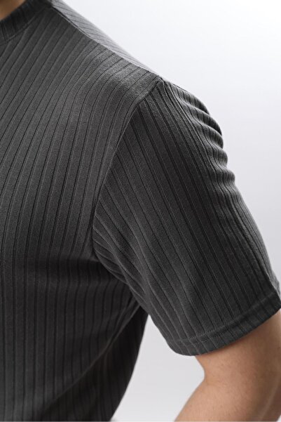 Madmext Smoked Textured Line Design Crew Neck Men's T-Shirt E7122